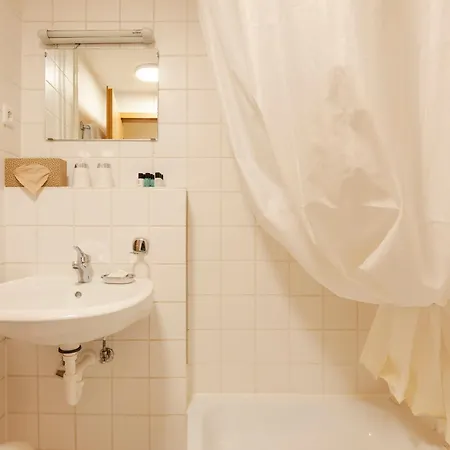 2-zimmer Mitte 50m2 - U-bahn Leopoldplatz By Appartement Berlin